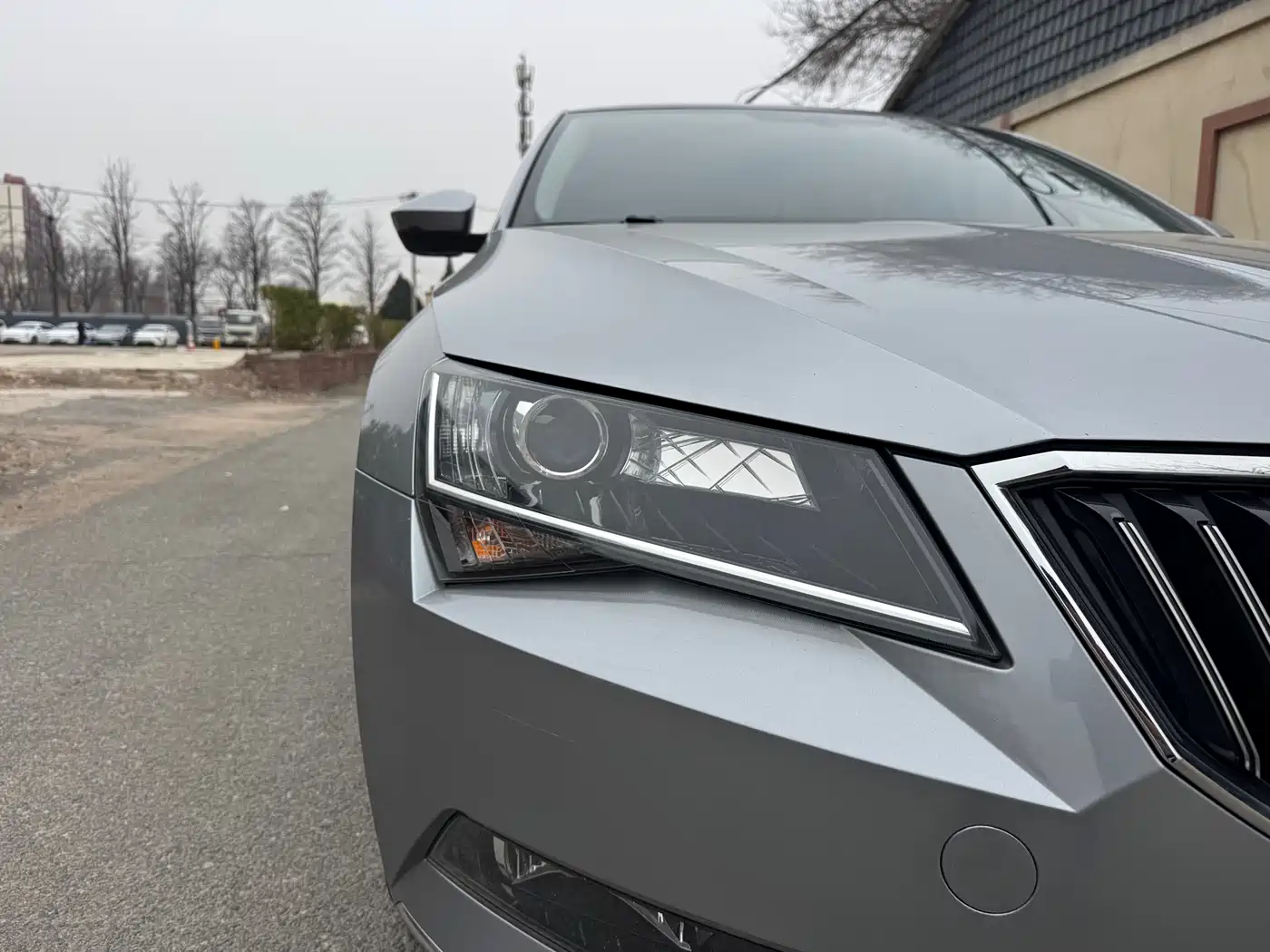 Škoda Superb 2016 TSI330 DSG Pioneer Edition фото 23