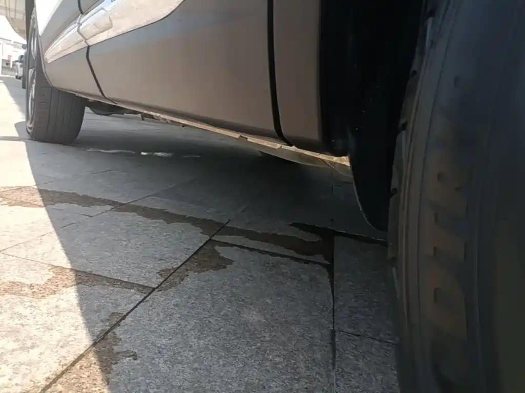 Фото 22 - Changan CS75