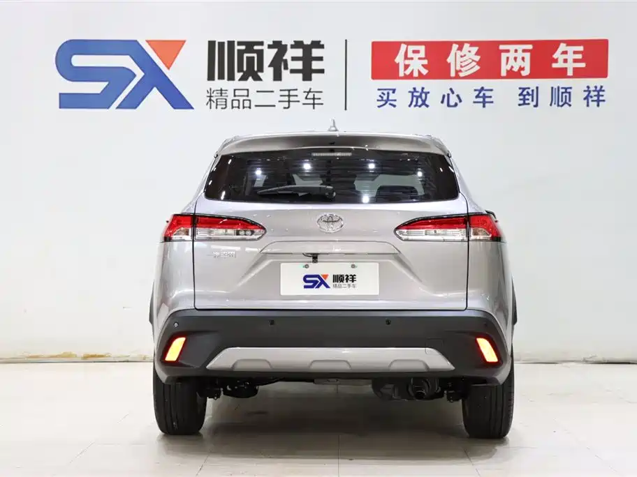 Toyota Corolla Cross 2024 Model 2.0L Pioneer Edition фото 6