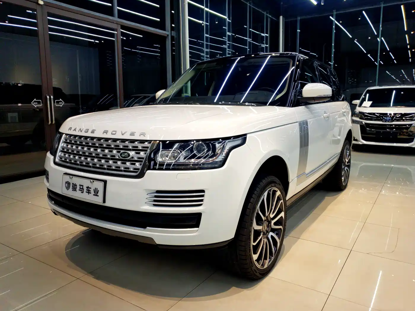 Land Rover Range Rover 2016 3.0 SC V6 Vogue фото 3