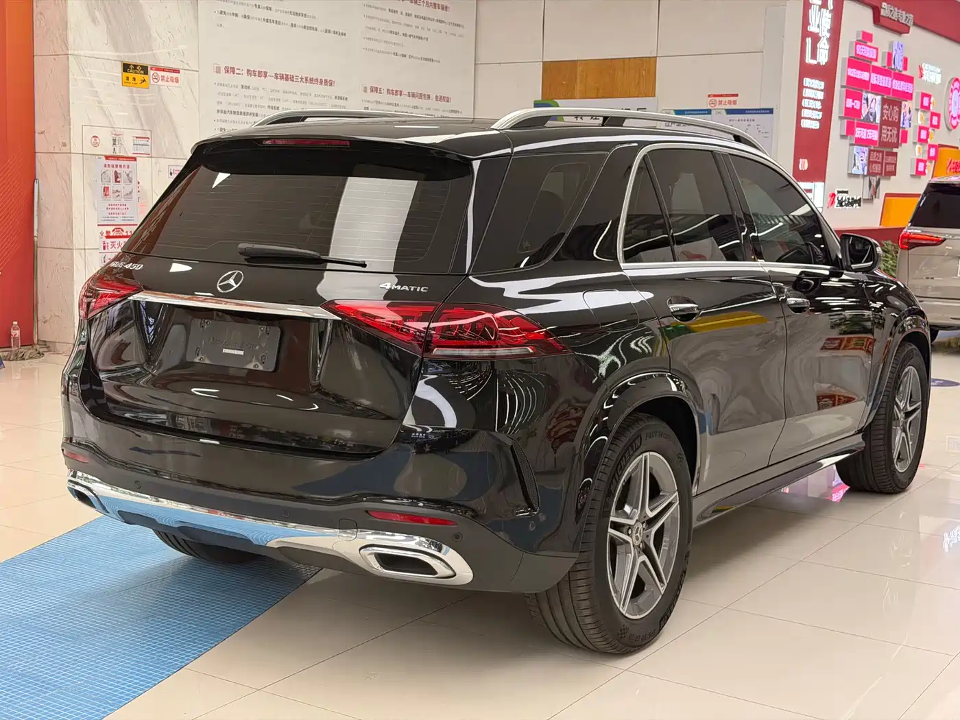 Mercedes-Benz GLE 2023 GLE 450 4MATIC Fashion фото 13