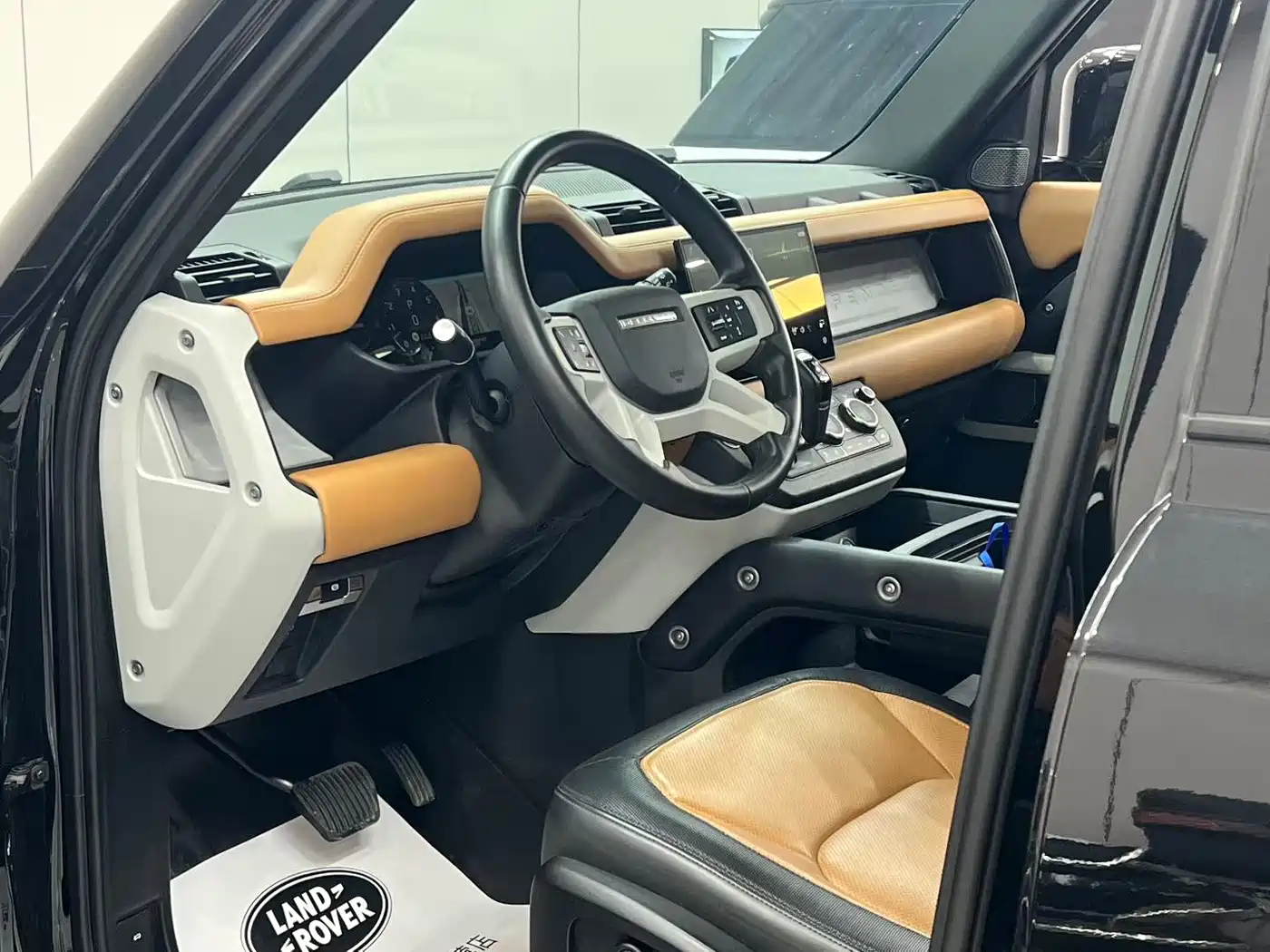 Land Rover Defender 2024 110 3.0T P400 X-DYNAMIC HSE фото 4