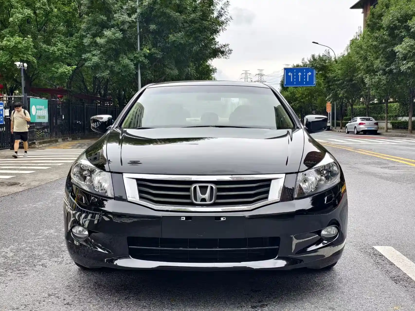 Photo 2 - Honda Accord