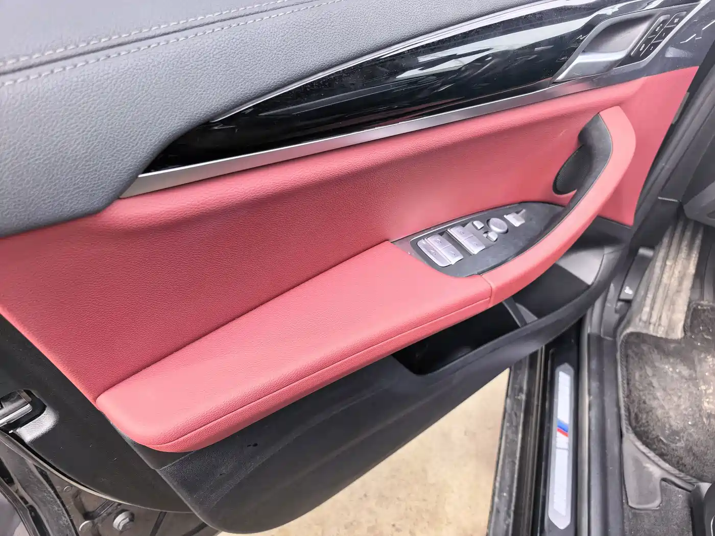 BMW iX3 2025 2024 Leading Edition