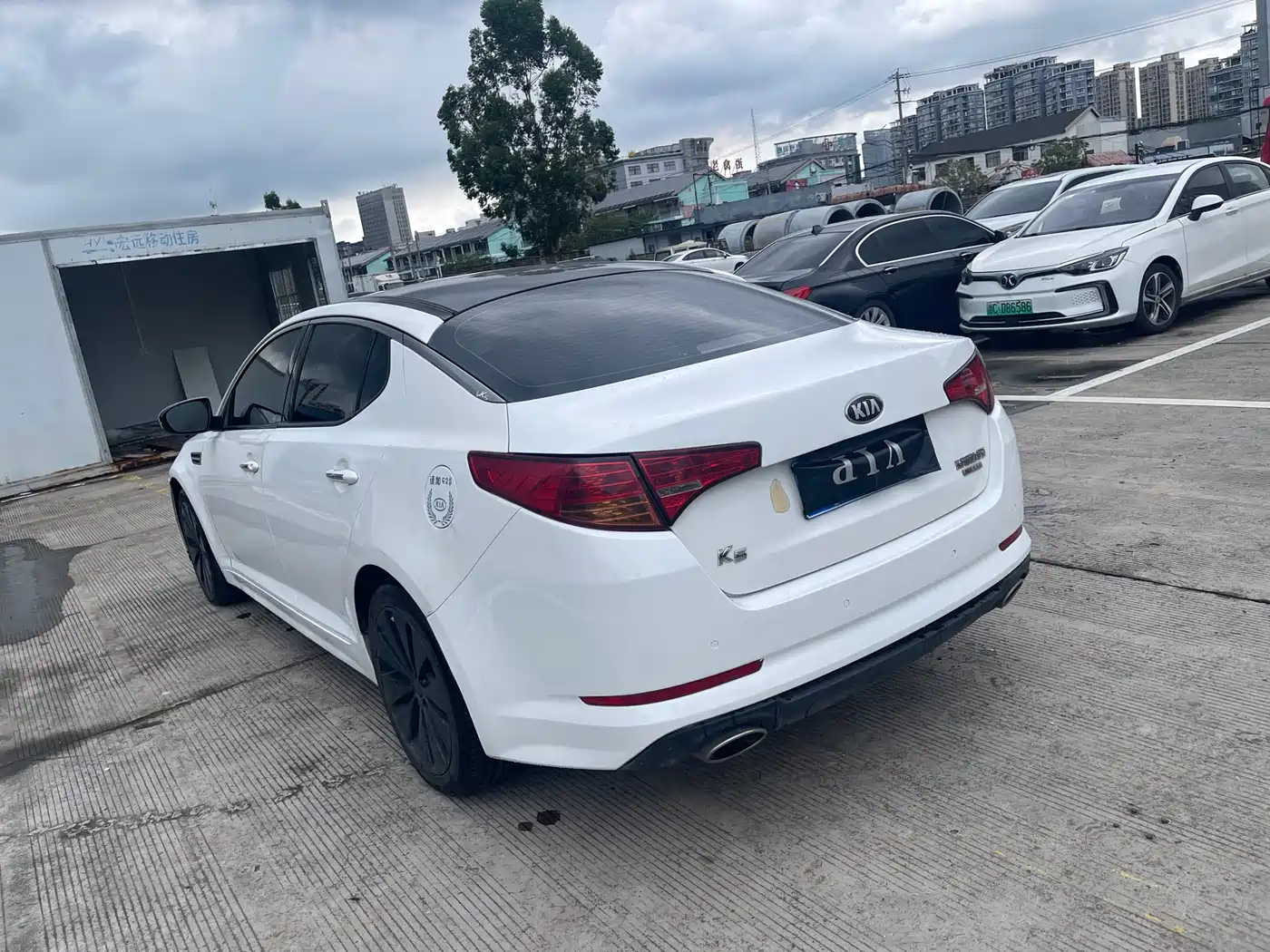Kia K5 2012 2012 2.0L Automatic DLX Special Edition