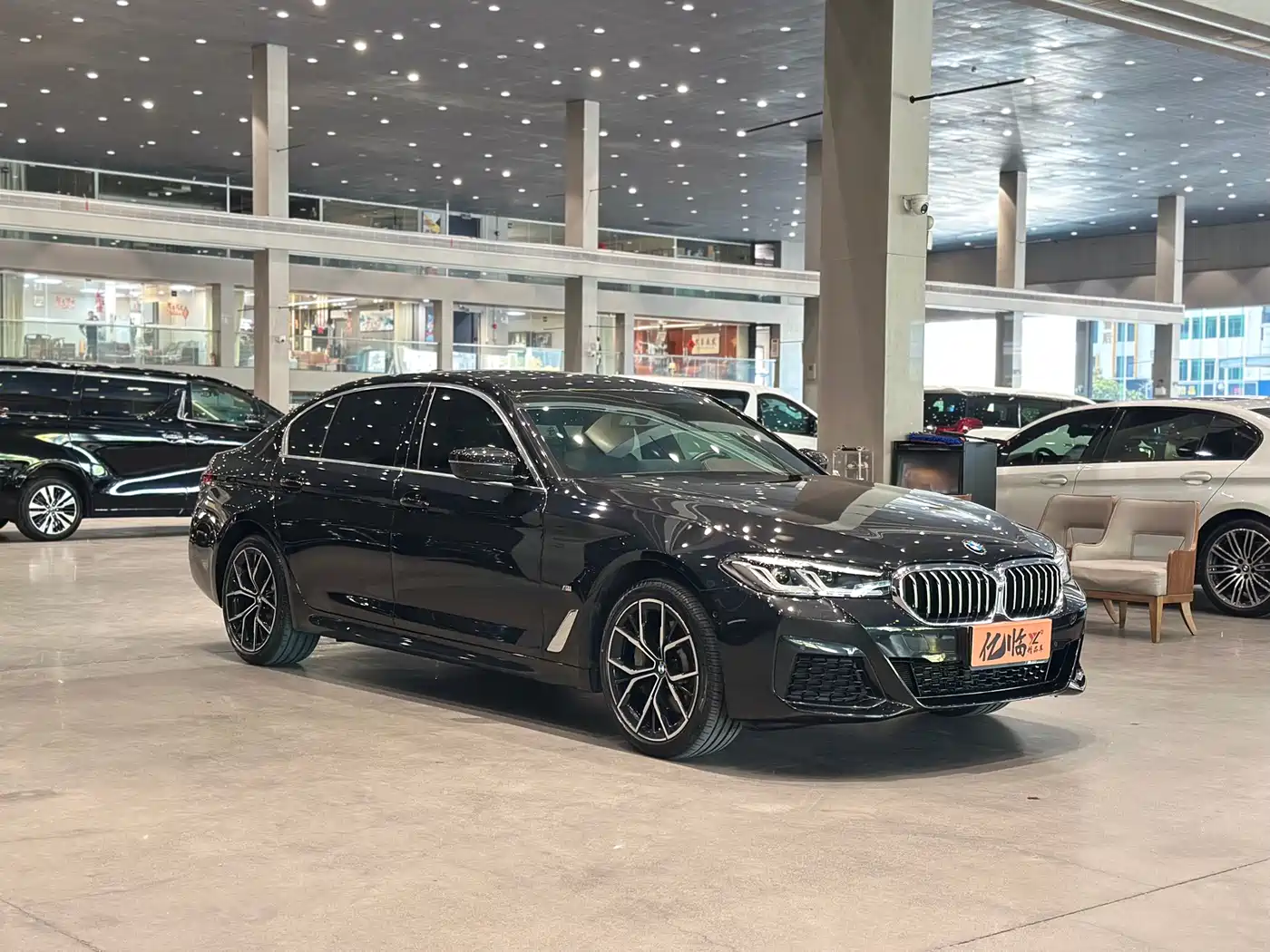 BMW 5 Series 2022 Model Third Facelift 530Li Premium M Sport Package фото 2