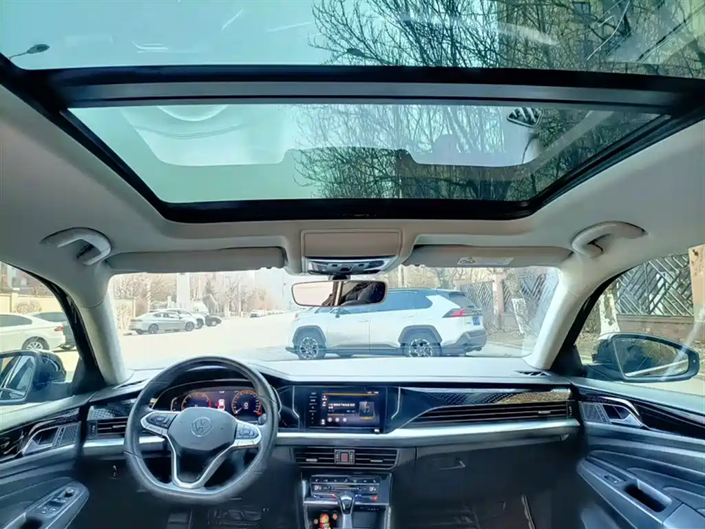 Volkswagen Passat 2022 330TSI Starlight Elite Edition фото 14