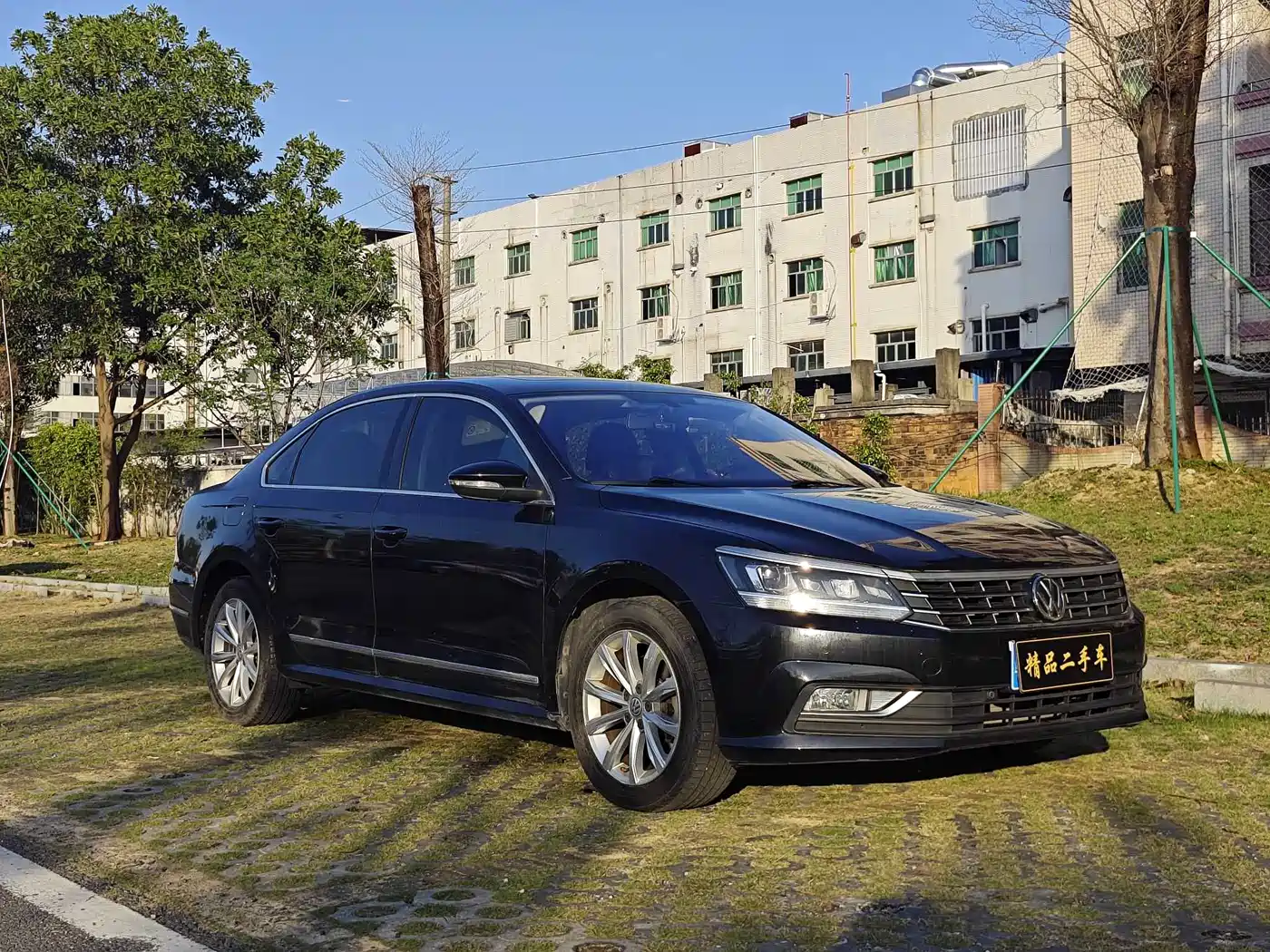 Volkswagen Passat 2017 280TSI DSG Prestige фото 3