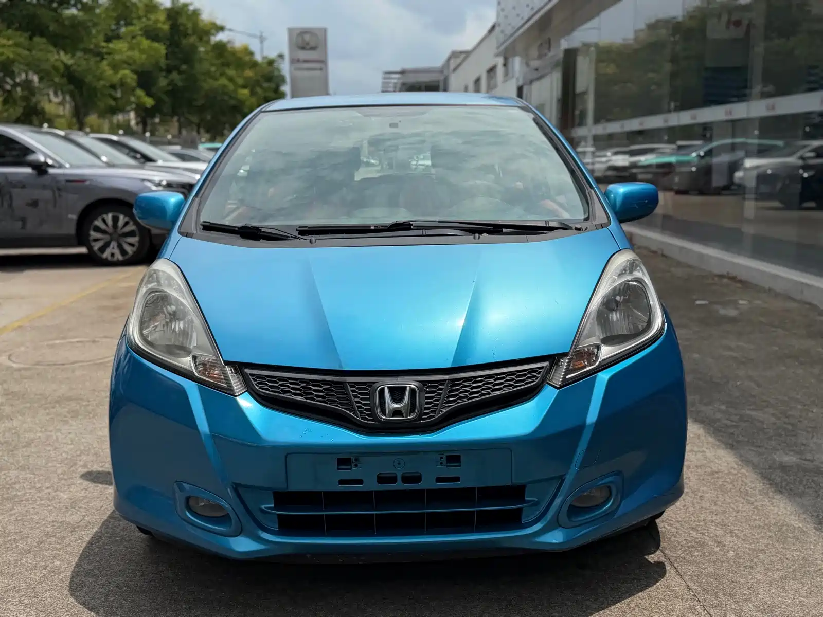 Photo 2 - Honda Fit