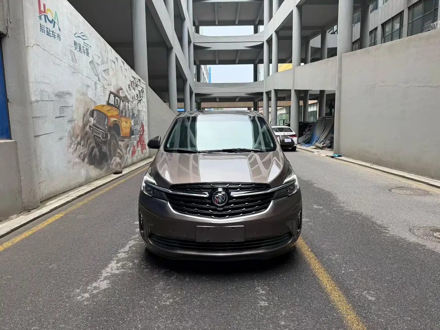 Фото 2 - Buick GL8