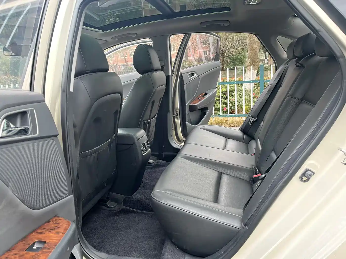 Hyundai Mistra 2014 1.8L Auto Premium DLX фото 6