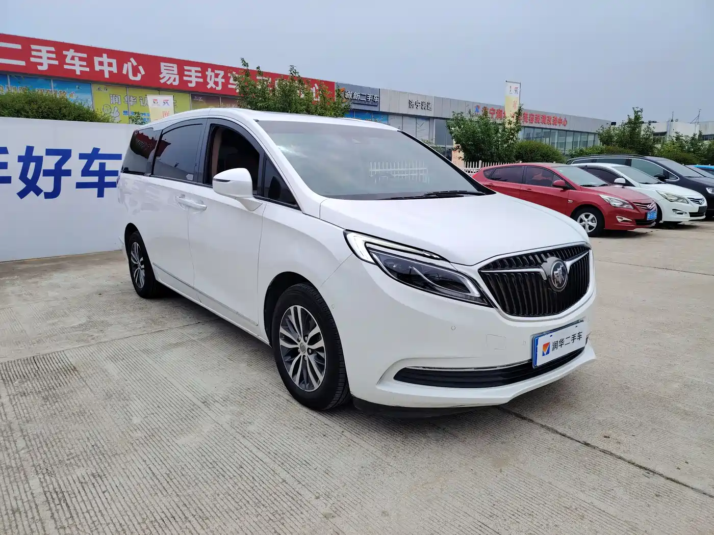 Buick GL8 2017 ES 28T Flagship China V фото 3