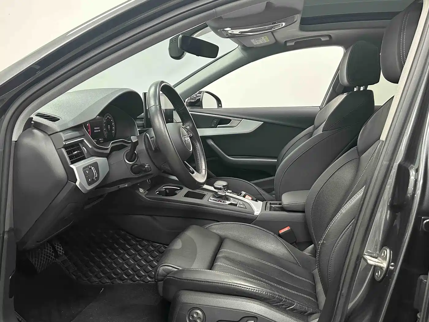 Audi A4L 2020 40 TFSI quattro Luxury Dynamic фото 11