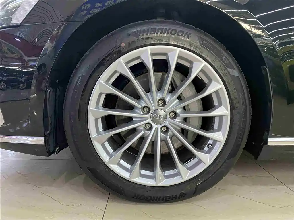 Audi A8 2019 Plus A8L 50 TFSI quattro Comfort фото 5