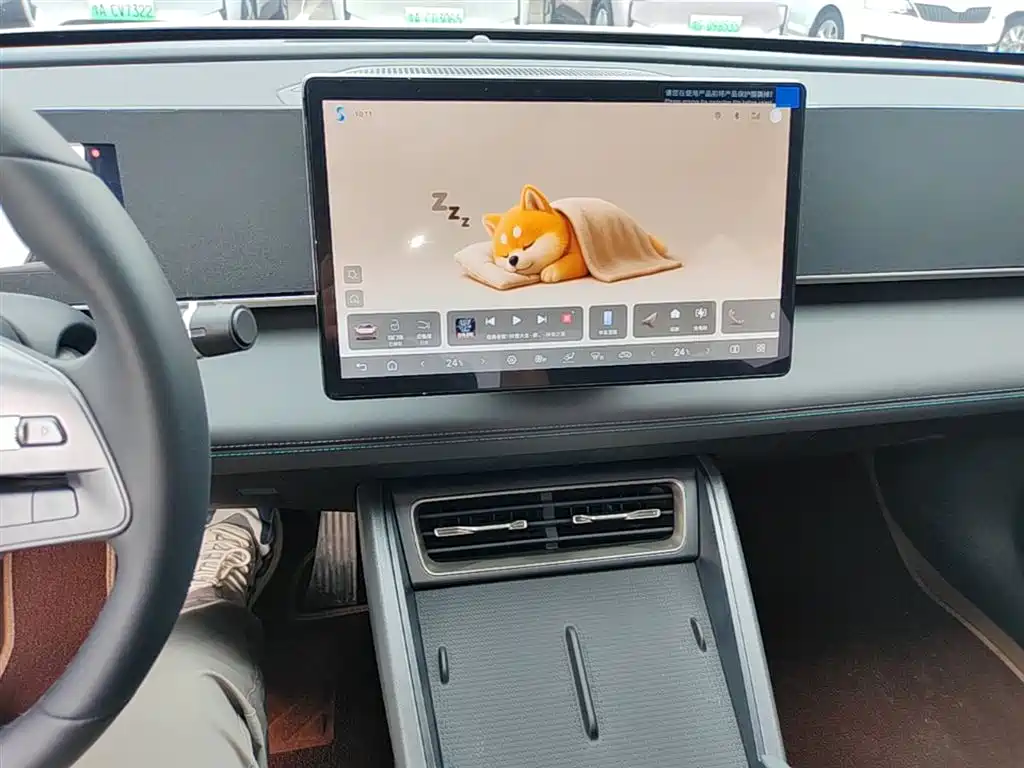 BYD Qin L 2025 DM-i Smart Drive Edition 80KM Leading фото 13