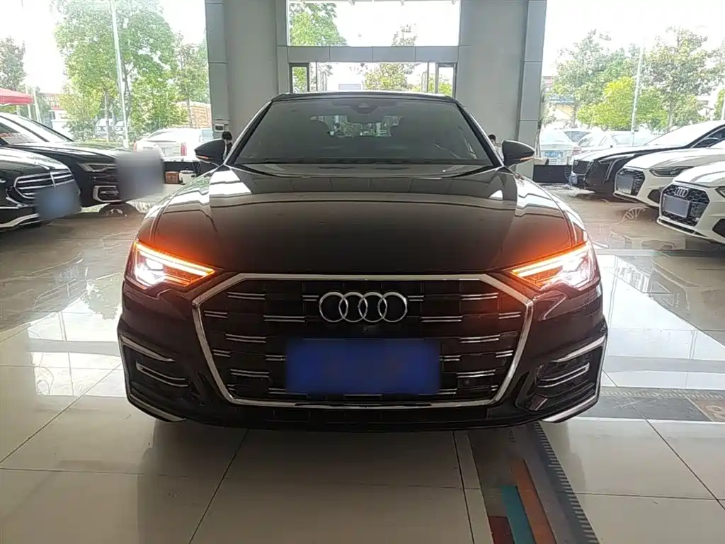 Audi A6L 2023 45 TFSI Premium Selection Dynamic фото 3