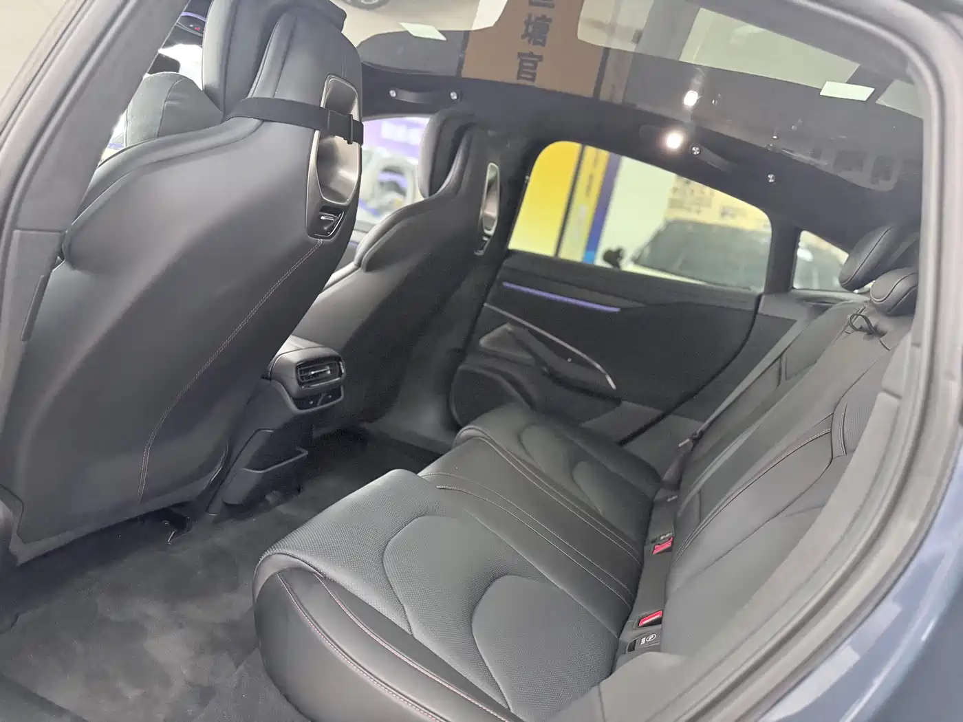 Xiaomi Auto Xiaomi SU7 2024 AWD Extended Range Advanced Smart Driving Max Edition фото 8