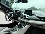 Photo 25 - BMW i8