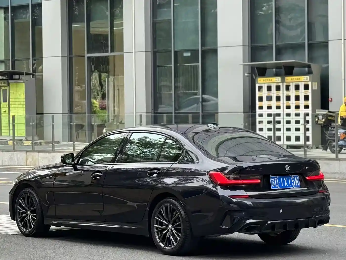 Фото 3 - BMW 3 Series