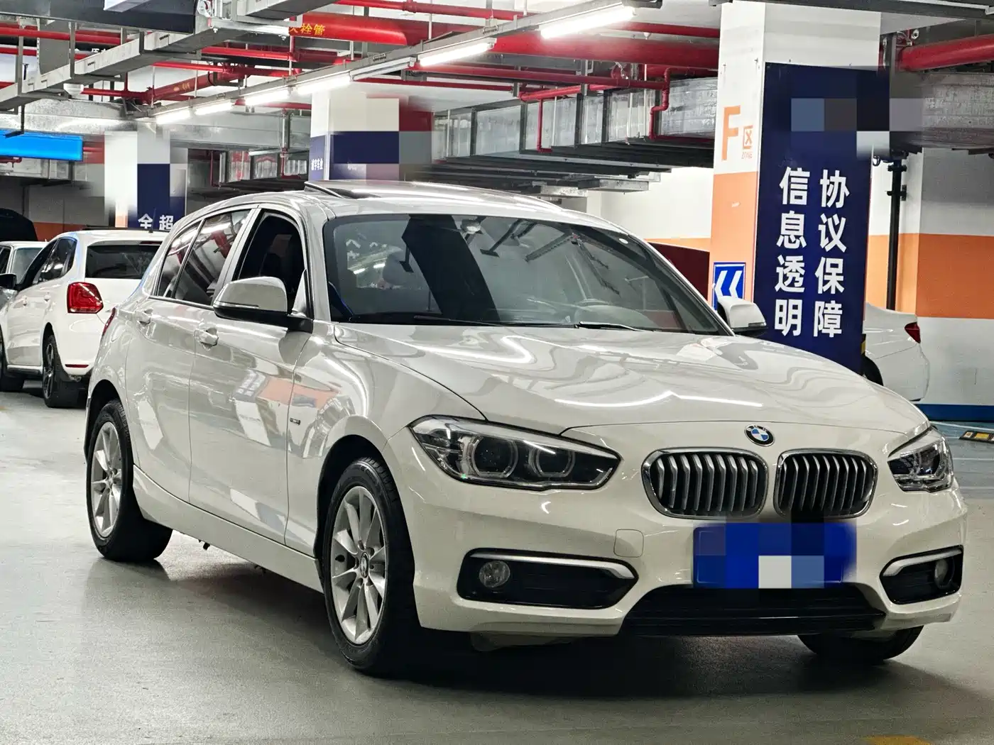 BMW 1 Series (Import) 2015 118i Urban Design Package фото 3