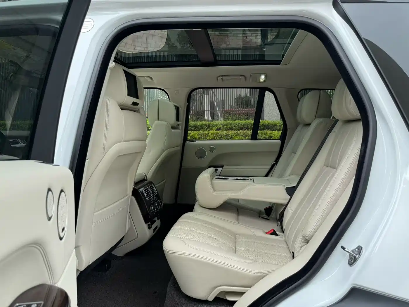 Land Rover Range Rover 2013 NA 5.0 V8 Vogue SE фото 11