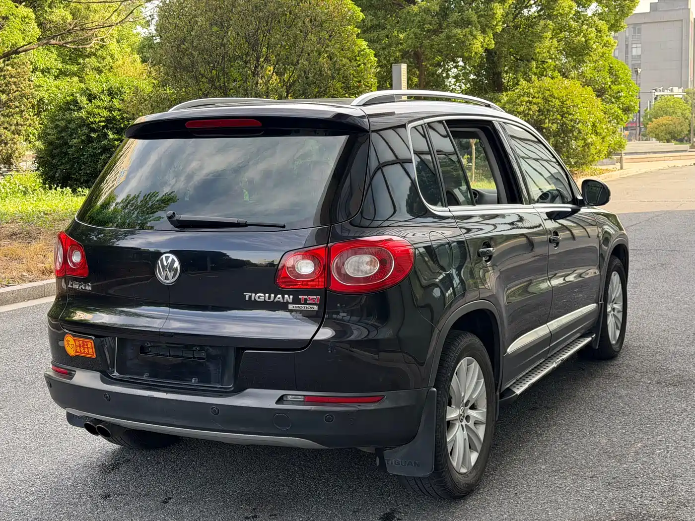 Volkswagen Tiguan 2010 2.0TSI Automatic AWD Flagship Navigation фото 13