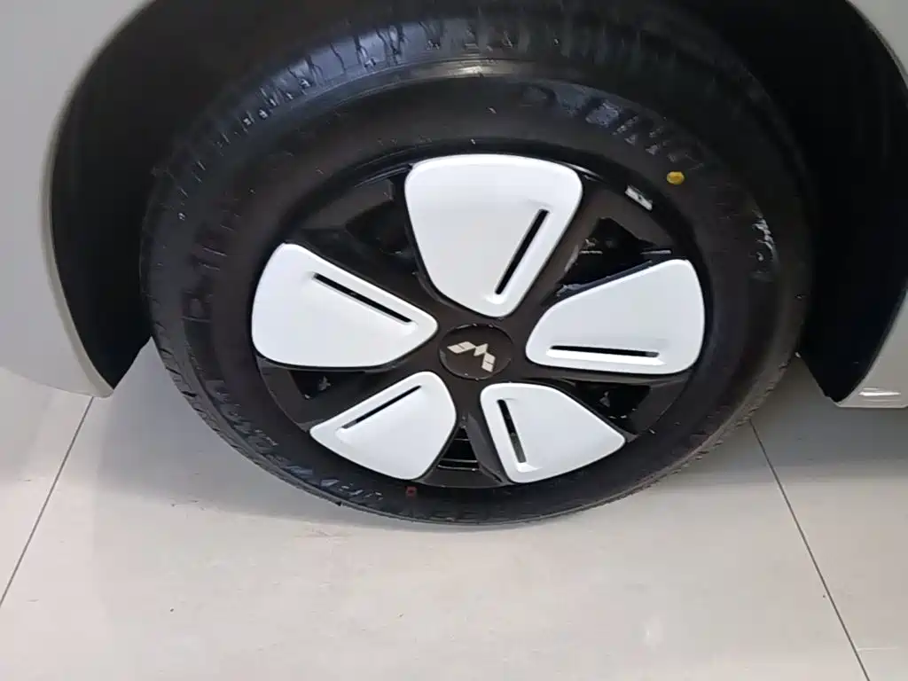 Wuling Motors Hongguang MINIEV 2026 2025 4-Door Advanced