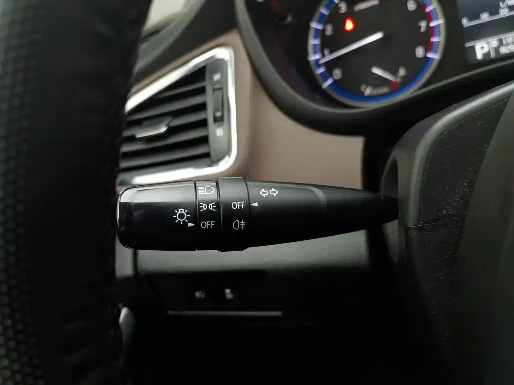 Suzuki Xiaotu 2018 2017 1.6L CVT 2WD Urban Progressive Edition