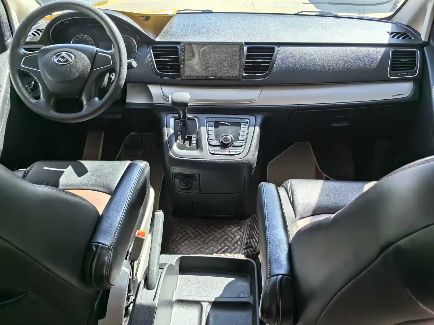 SAIC Maxus Maxus G10 2021 2.0T Automatic Elite Edition Gasoline 7-Seater фото 8