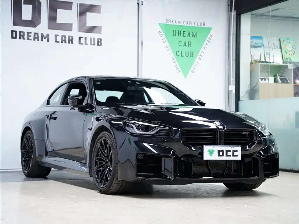 BMW M2 2024 M2 фото 16