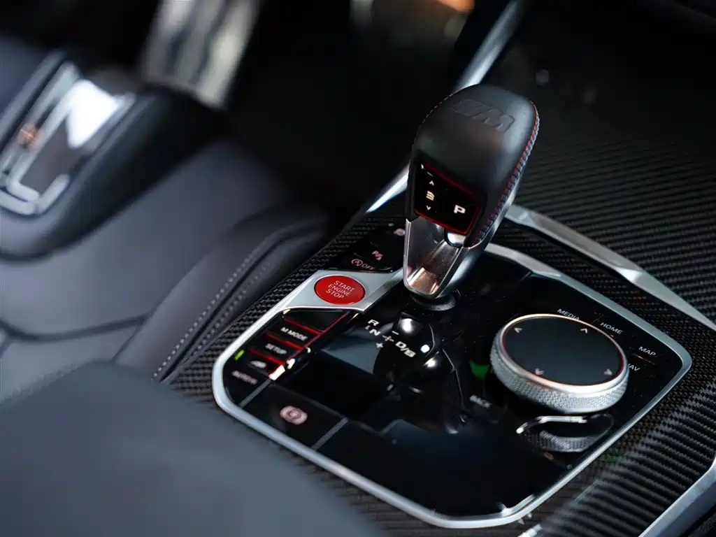 BMW M2 2024 M2 фото 49