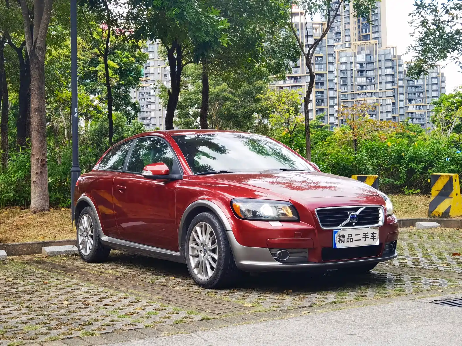 صورة 3 - Volvo C30