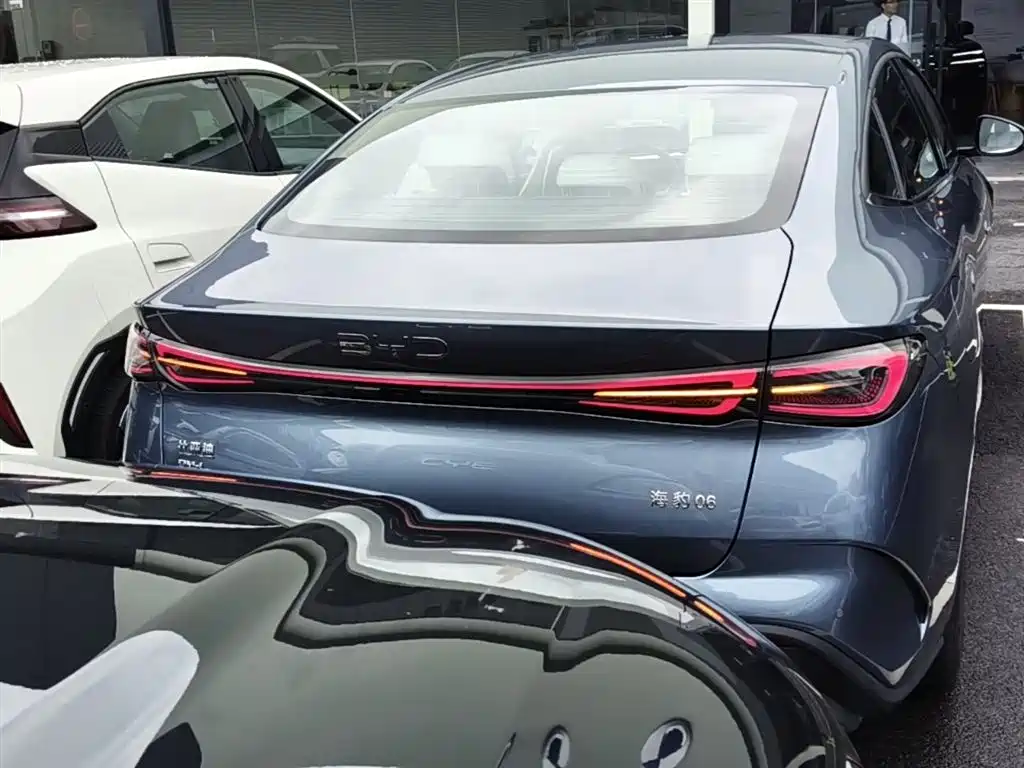 BYD Seal 06 New Energy 2024 DM-i 80KM Luxury фото 6