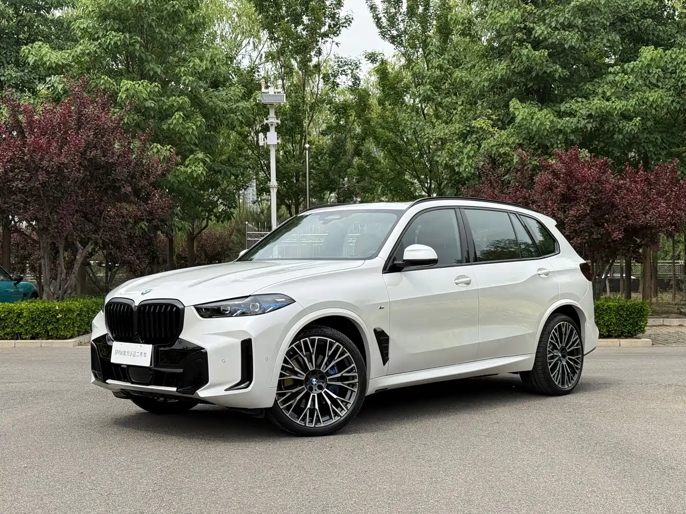 BMW X5 2025 Model xDrive 40Li Exclusive M Sport Blackout Package