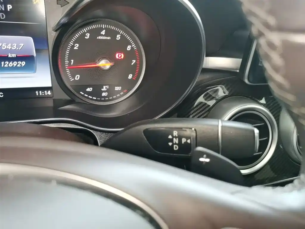 Mercedes-Benz GLC 2018 Facelift GLC 260 4MATIC Luxury фото 14