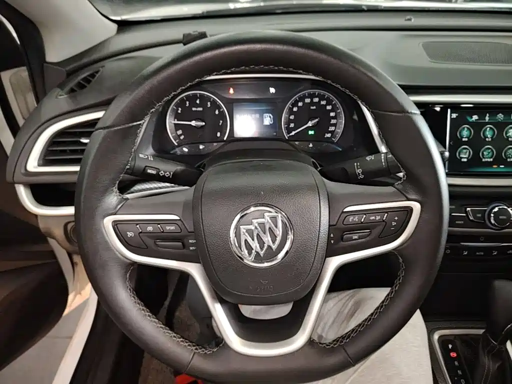 Фото 11 - Buick Excelle