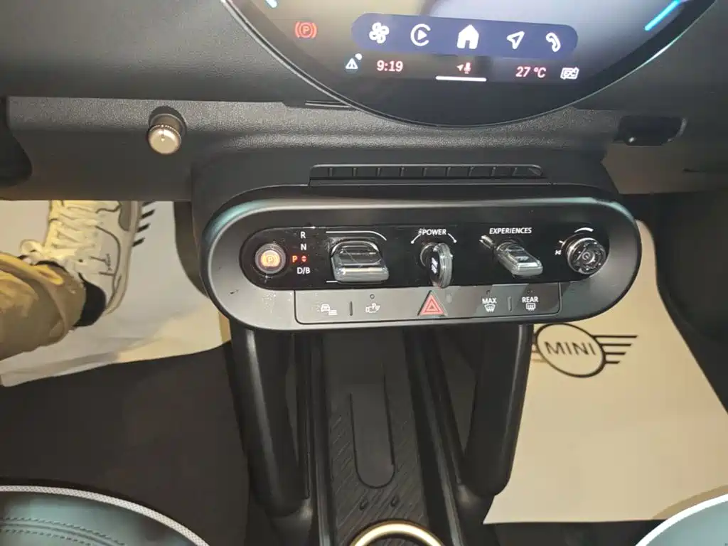 MINI Electric MINI COOPER 2025 2025 Model 456km COOPER E Classic