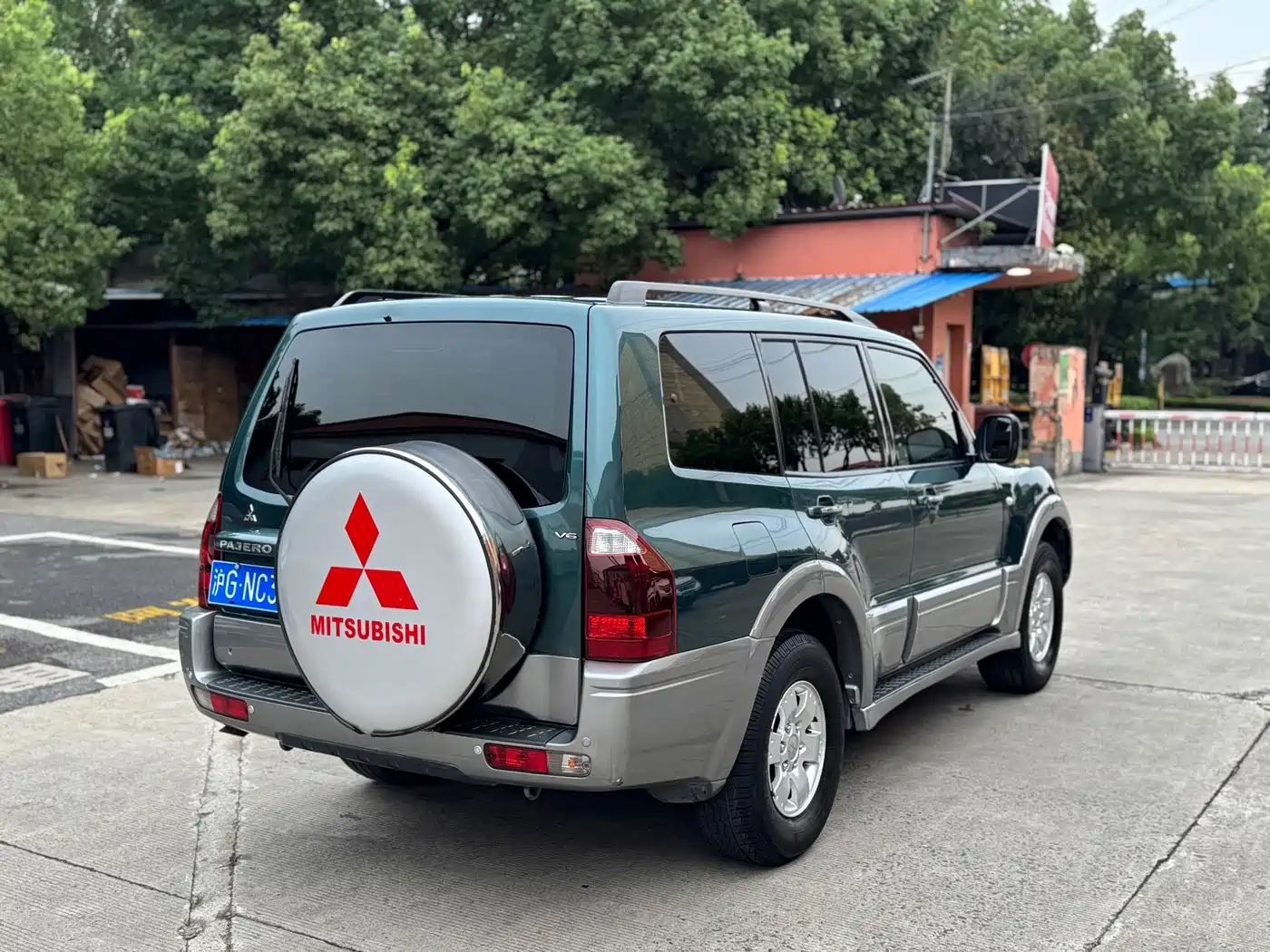 Mitsubishi Pajero 2007 2006 Model 3.0L AT GLX