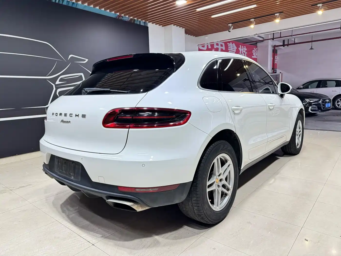 Porsche Macan 2017 Macan 2.0T фото 6