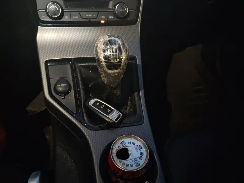 Geely Emgrand GS 2016 2016 Elegance Edition 1.3T Manual Premium