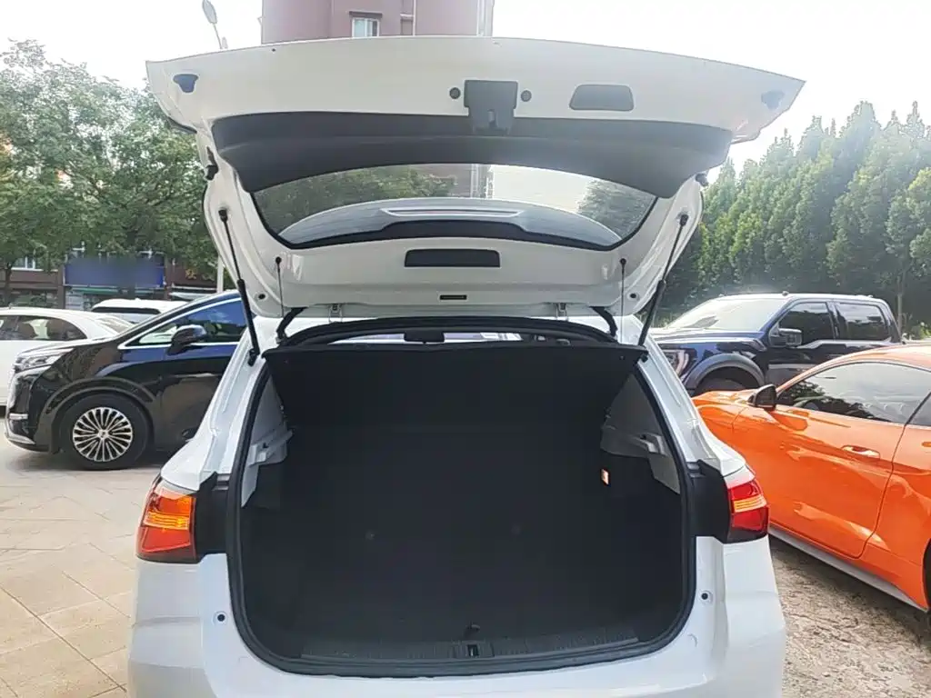 Roewe RX3 2019 2020 1.6L CVT 4G Ultra Comfort Flagship