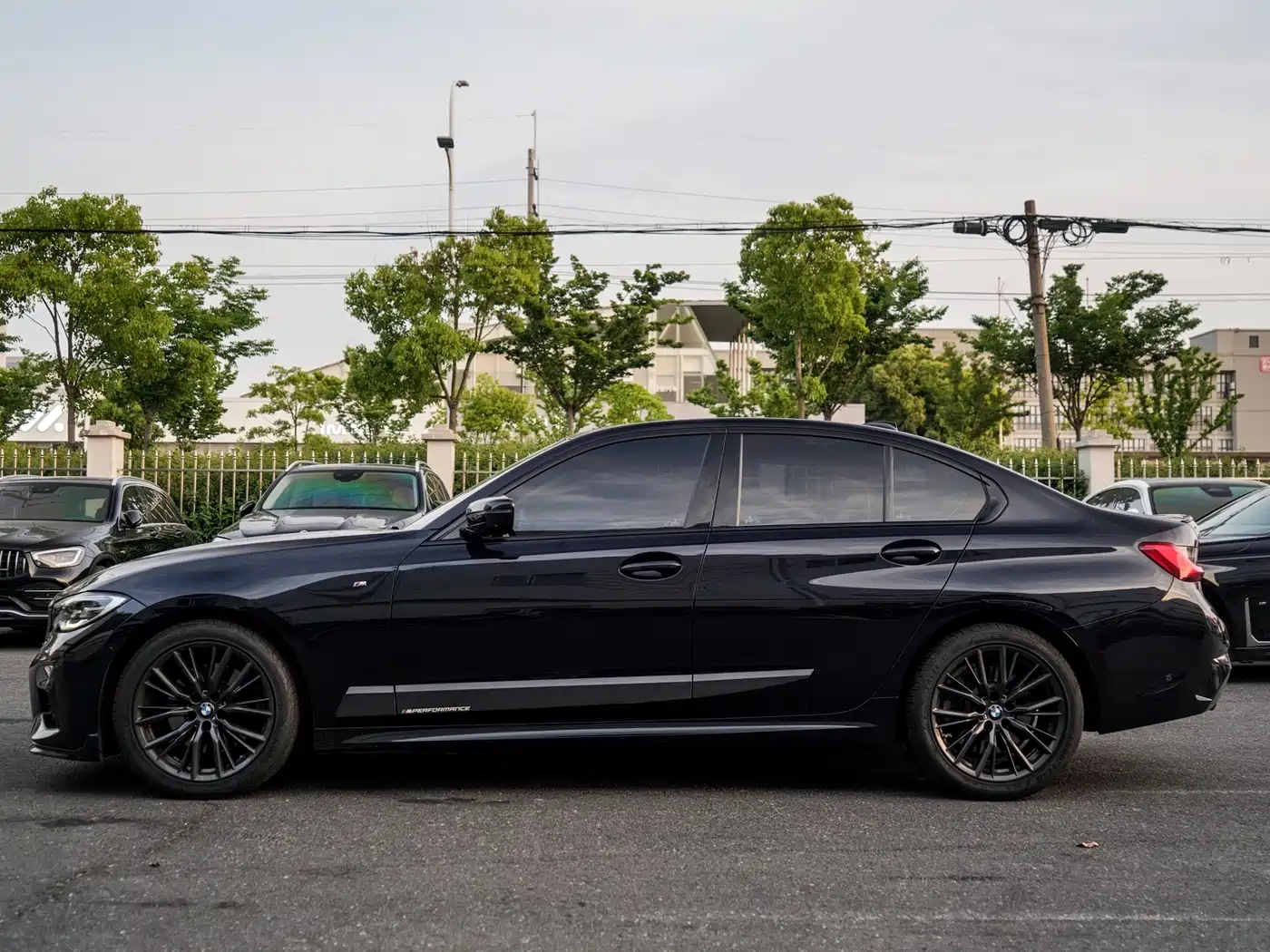 BMW 3 Series 2020 330i M Sport Blackout Package фото 4