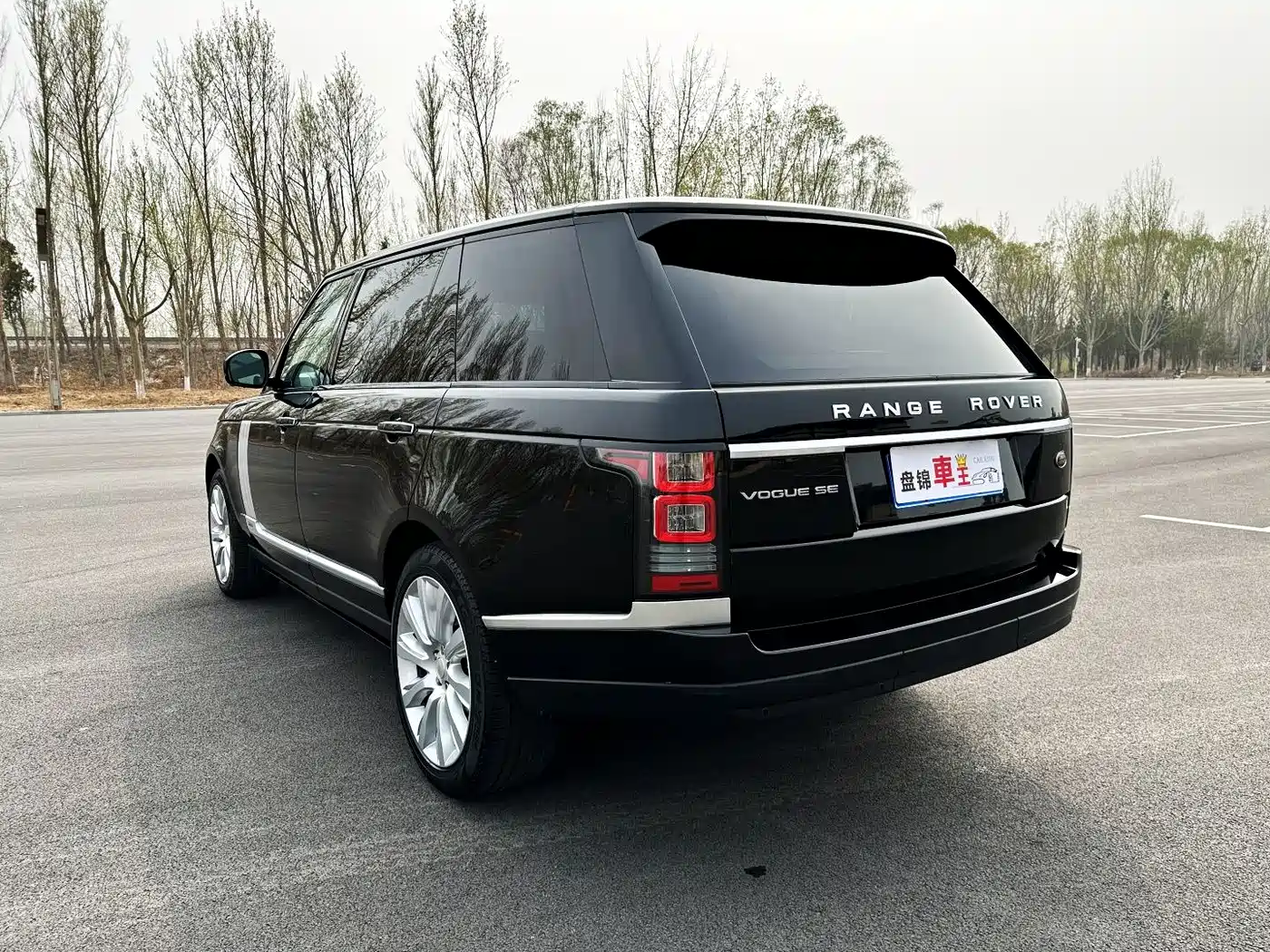 Land Rover Range Rover 2015 3.0 SC V6 Vogue SE Genesis Extended Edition фото 5