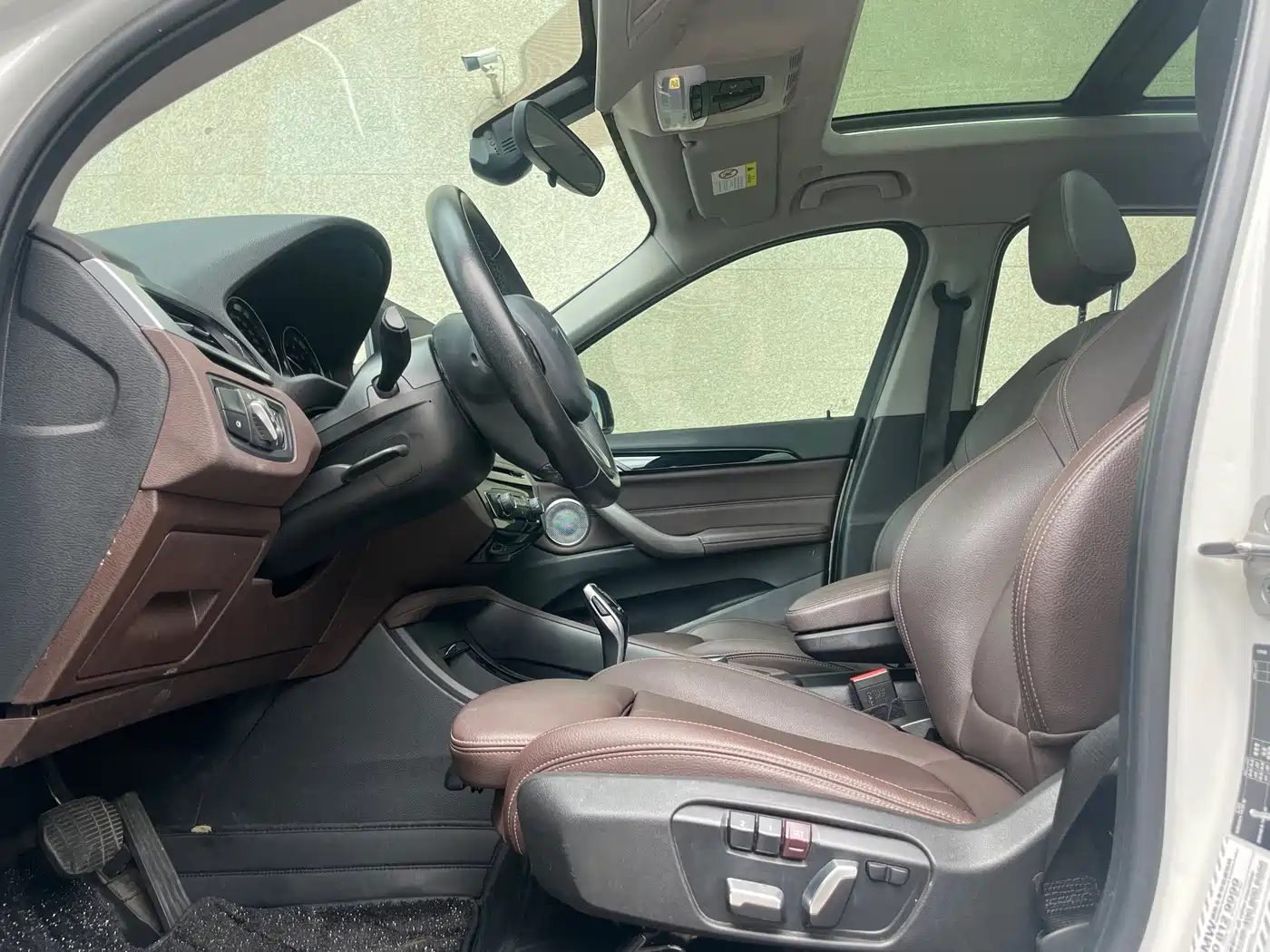 BMW X1 2022 sDrive20Li Fashion фото 4