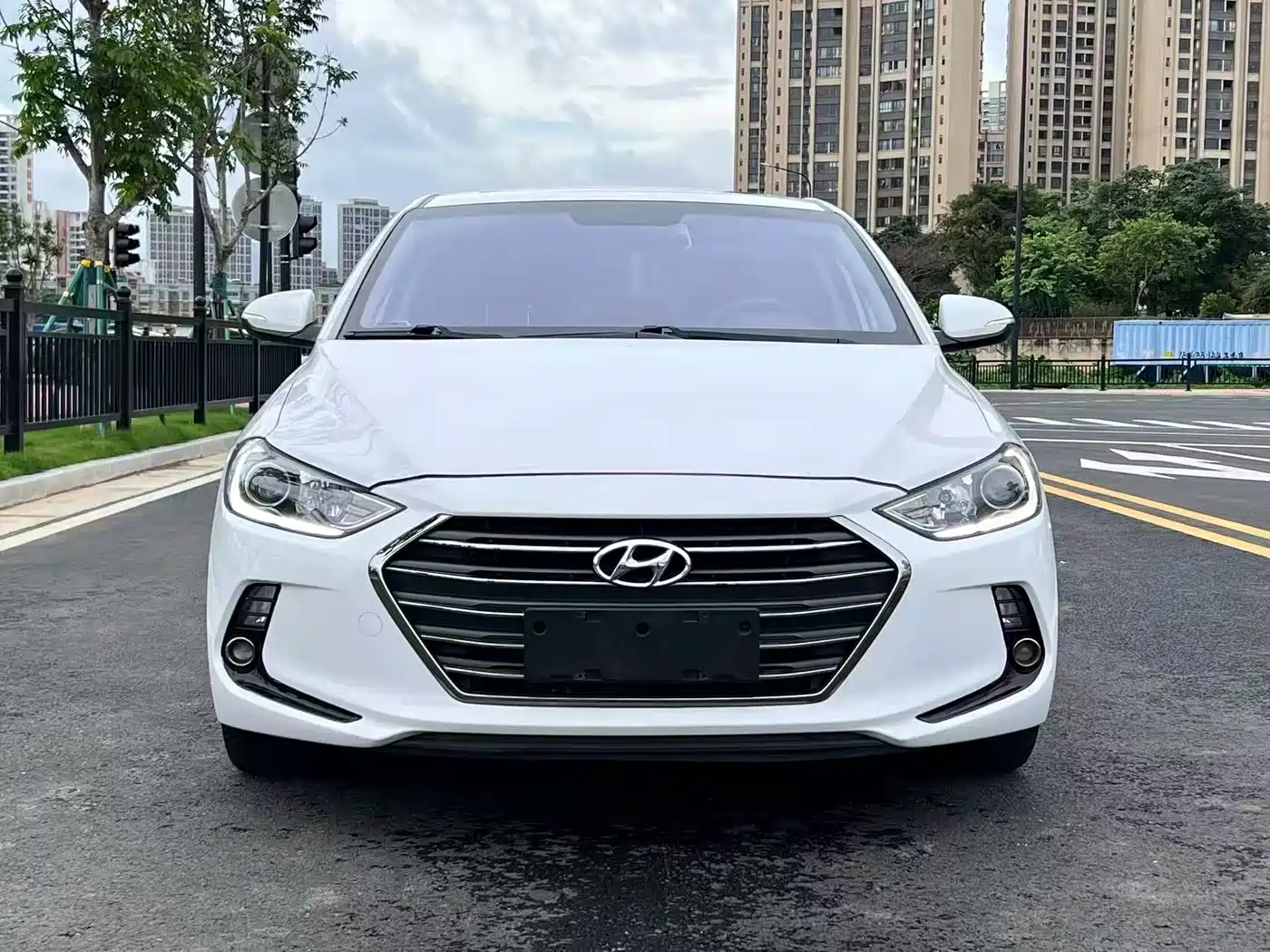 Hyundai Elantra 2016 Model 1.6L Automatic Smart Elite фото 2
