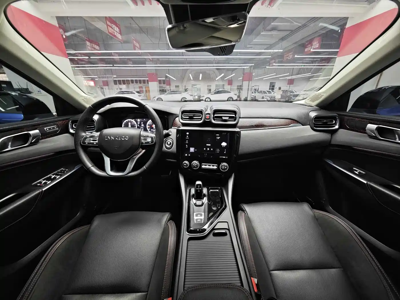 Lynk & Co 02 2019 High Energy Edition 2.0T Auto 2WD Pro Version China VI фото 5