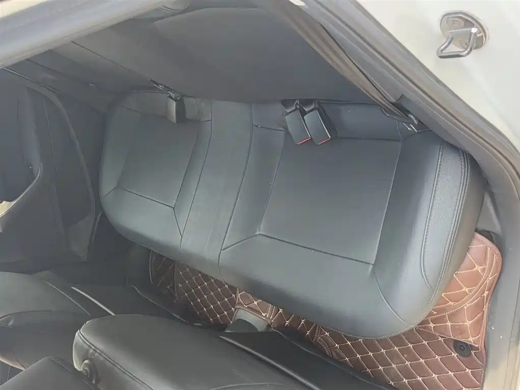 Volkswagen Polo 2018 1.5L Auto Safe Drive фото 10