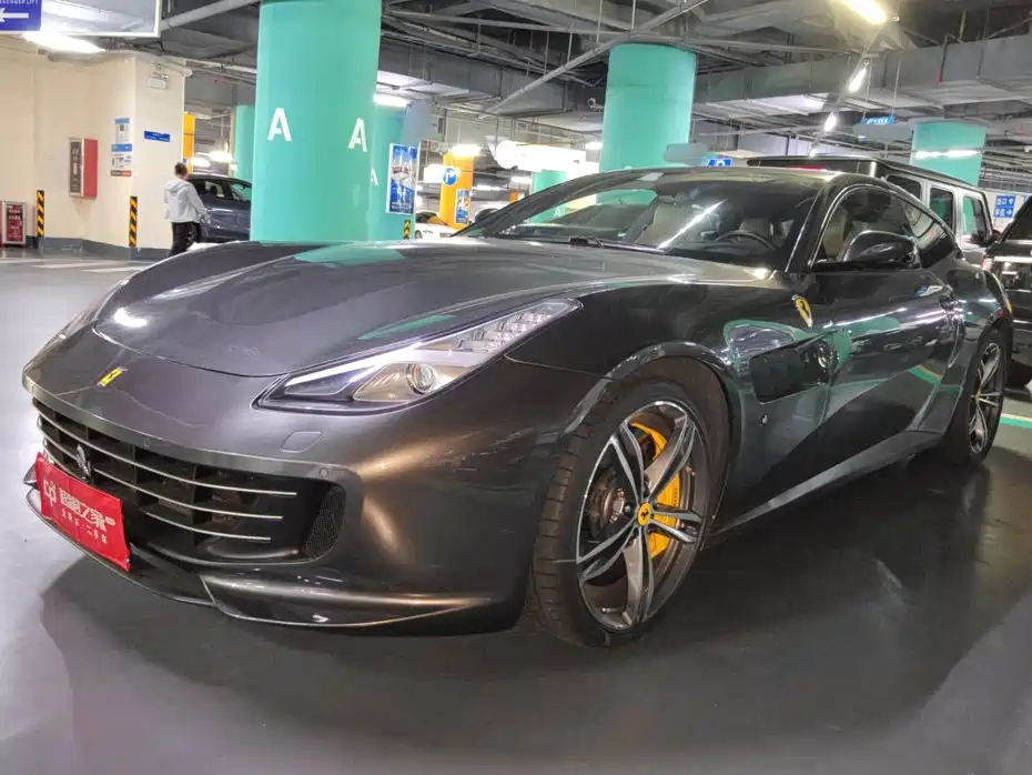 2019 Ferrari GTC4Lusso