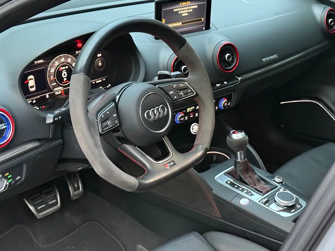 Audi RS 3 2017 RS 3 2.5T Limousine фото 12