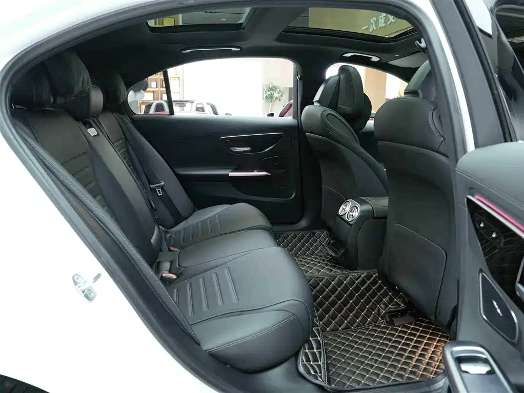 Mercedes-Benz C-Class 2024 Facelift C 260 L Sport фото 13
